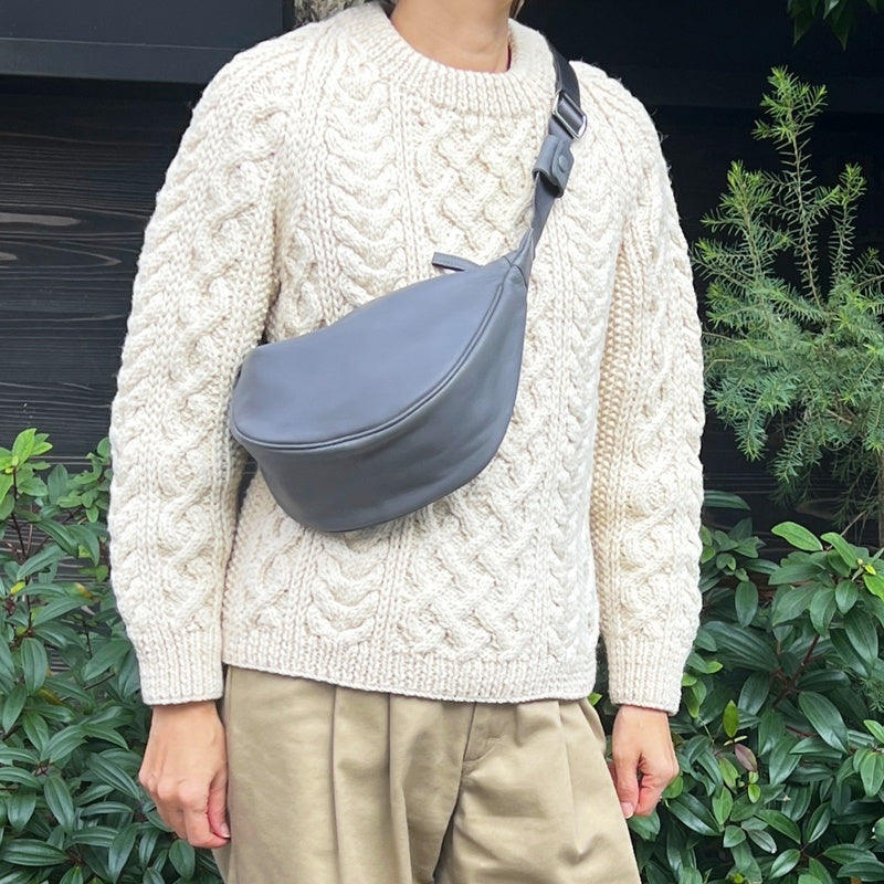 スレートグレー