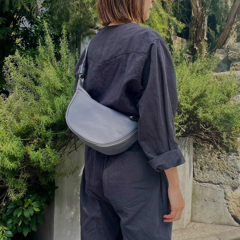 スレートグレー