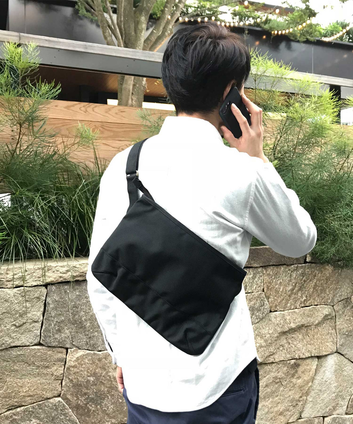 ブラック