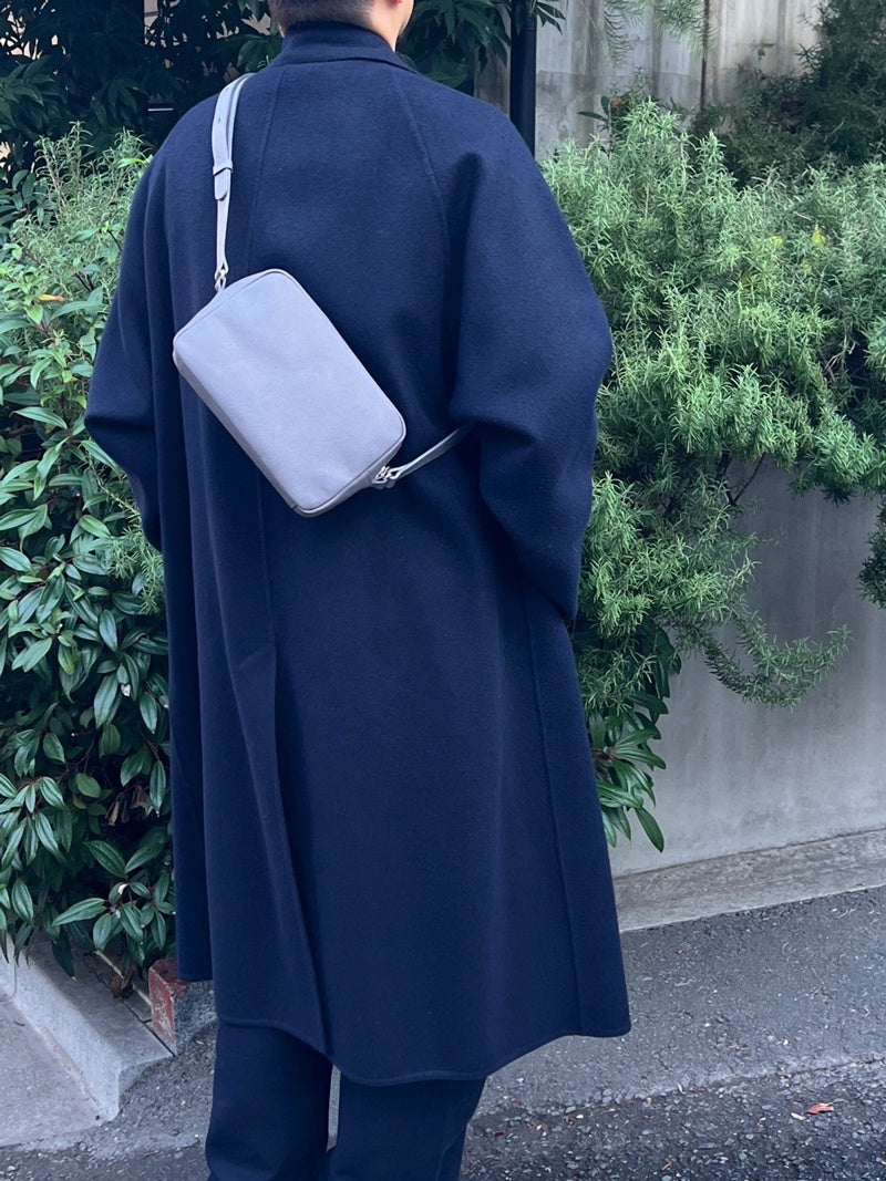 ［ボントーノレザー］　ショルダーバッグ